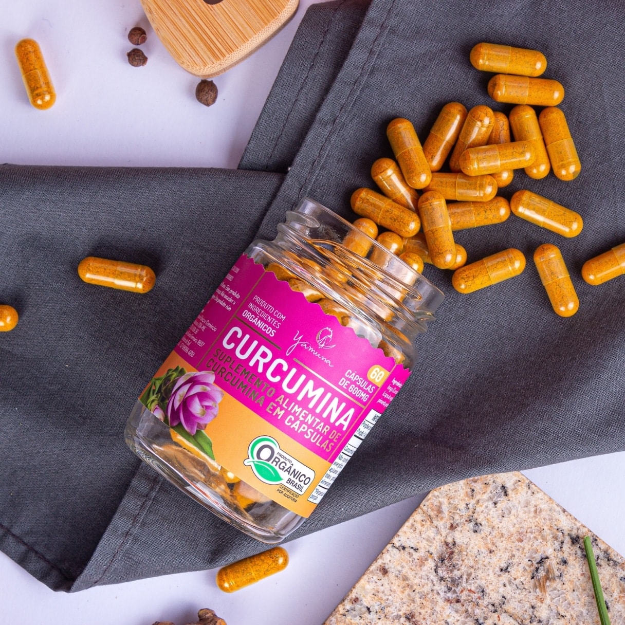 Curcumina com pimenta preta